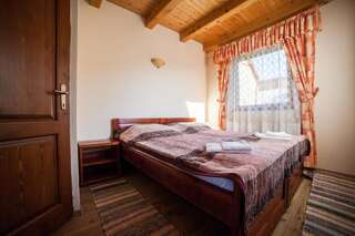 Отели типа «постель и завтрак» Pensiunea Szilas Panzió Păuleni Стандартный двухместный номер с 2 отдельными кроватями-3